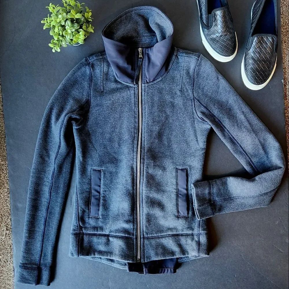 Lululemon Grey Thick Jacket - Picture 2 of 12